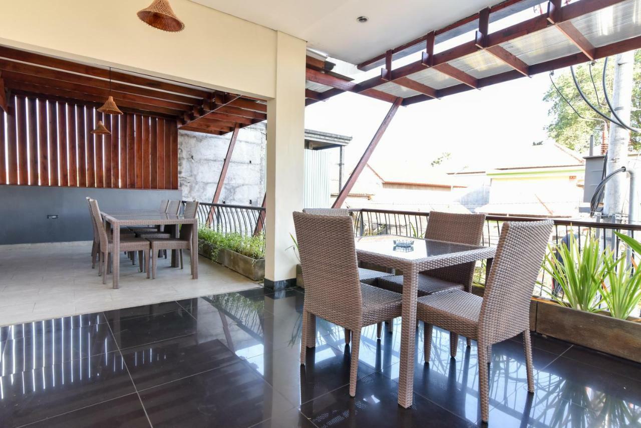 Hotel Reddoorz Near Legian Street Kuta Lombok Exterior foto