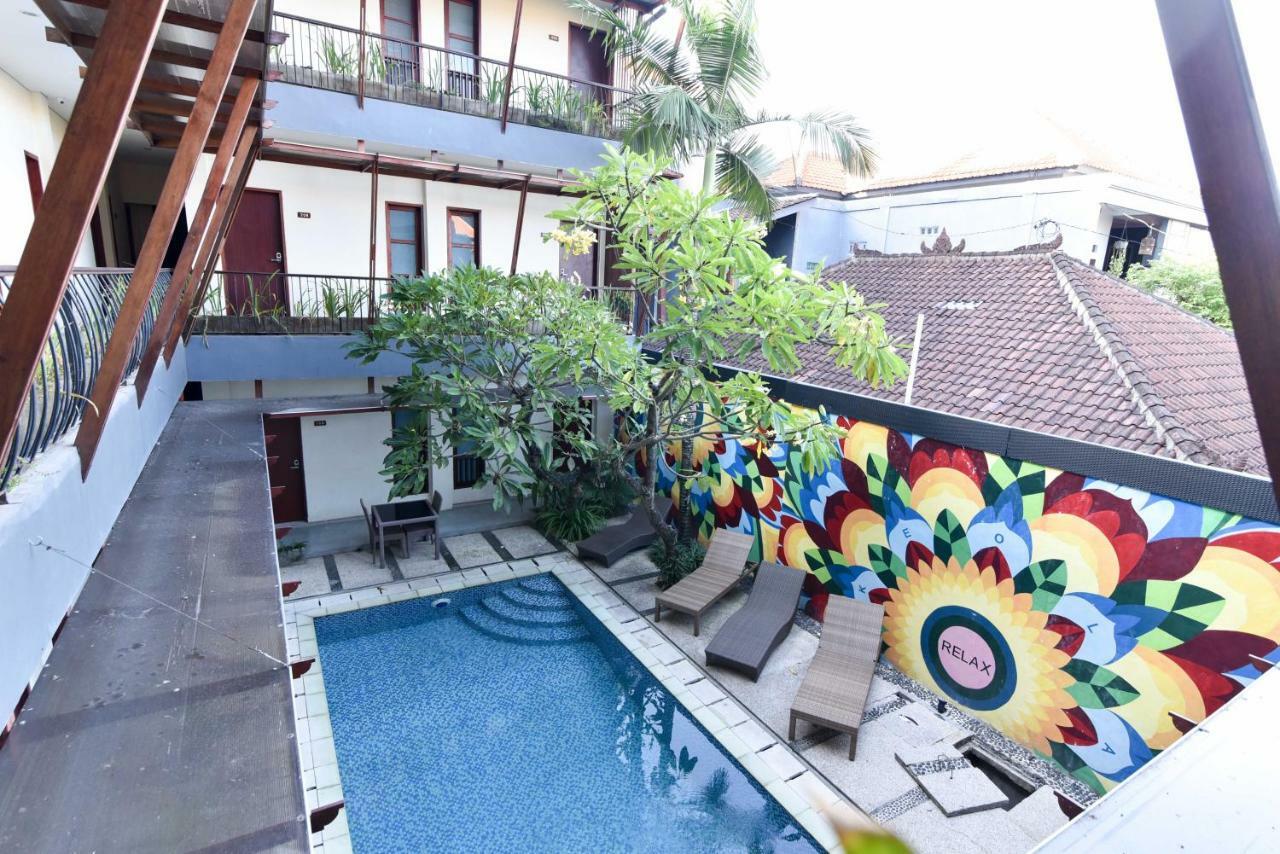 Hotel Reddoorz Near Legian Street Kuta Lombok Exterior foto