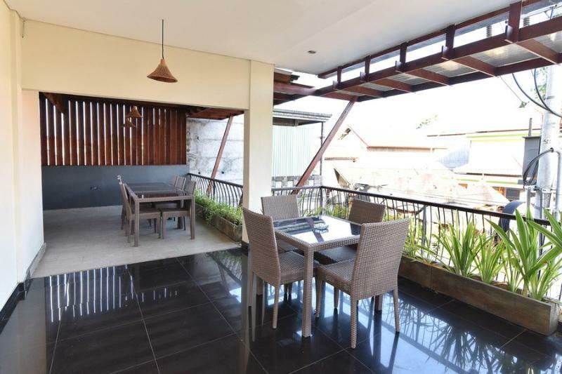 Hotel Reddoorz Near Legian Street Kuta Lombok Exterior foto